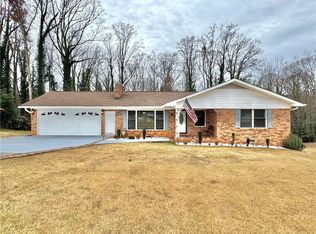 1113 Fox Squirrel Ridge Rd, Pickens, SC 29671