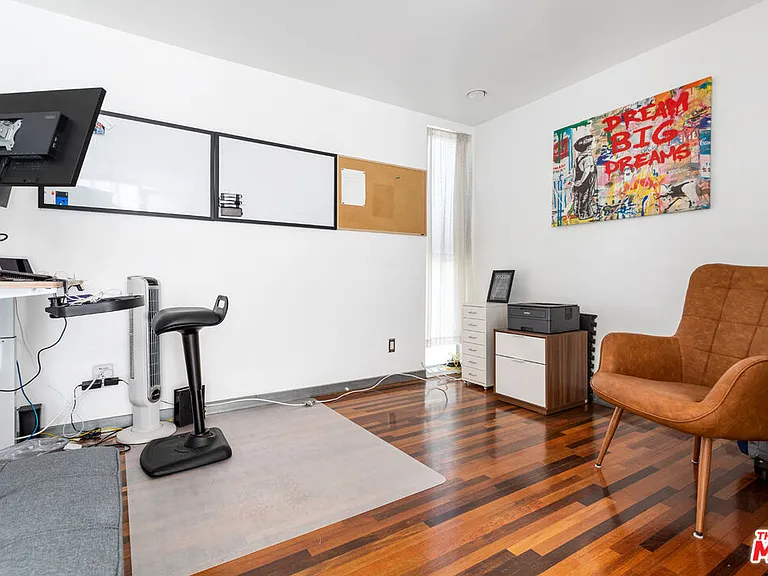 24 Westminster Ave #2 — Photo 11