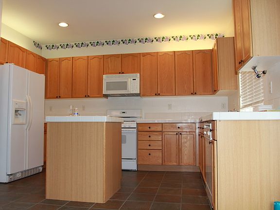 Large Kitchen