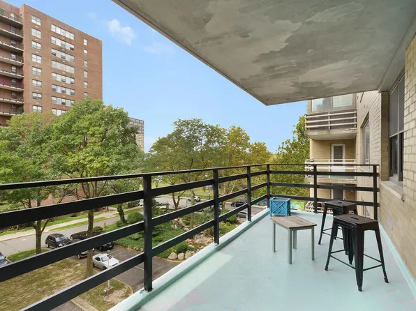 201 Saint Pauls Avenue image 4 of 29