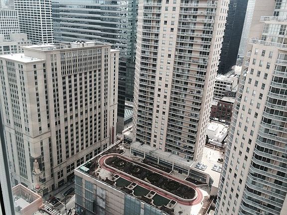 4th image of 33 W Ontario St APT 16A