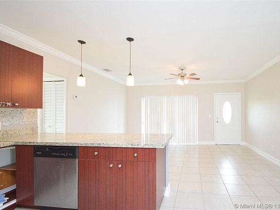2nd image of 14943 Garden Dr
