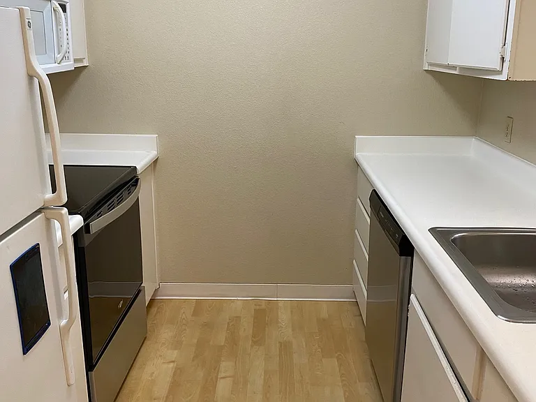 29599 Vanderbilt St — Photo 4