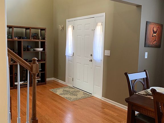 2nd image of 4808 Creston Ct SE