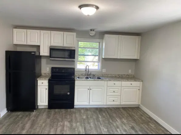 13 Main St #B, Windham, ME 04062