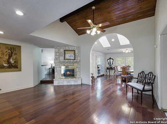 4th image of 8406 Wickersham St