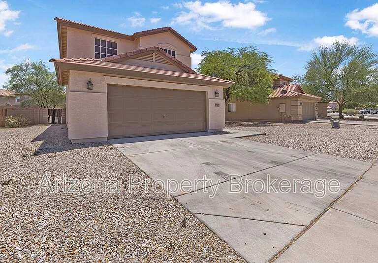 31567 N Cactus Dr — Photo 3
