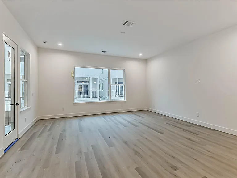 7709 Earl Rudder Way — Photo 20