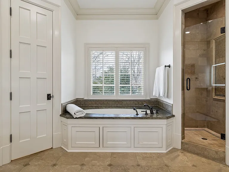 4533 Alcott Dr — Photo 35