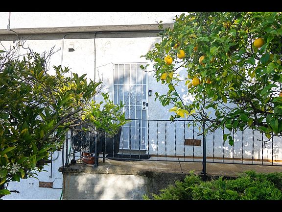 5th image of 27360 Parkside Dr