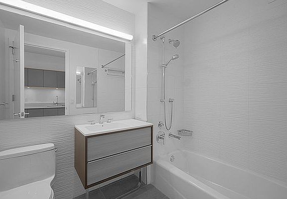 5th image of 10 City Poin APT 23B