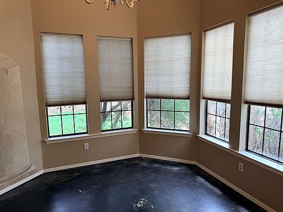 3rd image of 5310 Green Tree Blvd