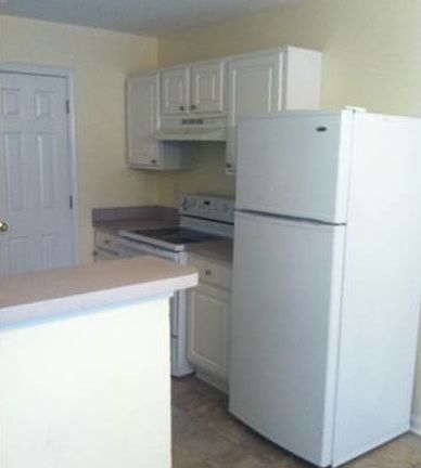 3rd image of 113 Hillandale Ct