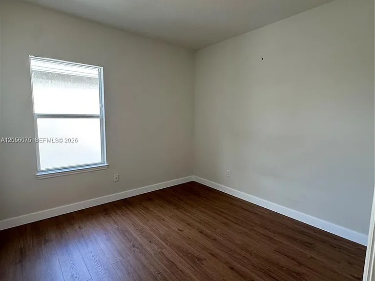 4729 Greenway Dr — Photo 20