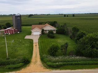 1272 Franklin Rd, Amboy, IL 61310