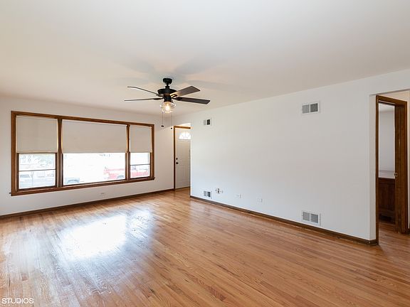 3rd image of 524 Marquette Ave