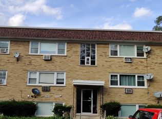 255 E Oak St APT 4, Addison, IL 60101