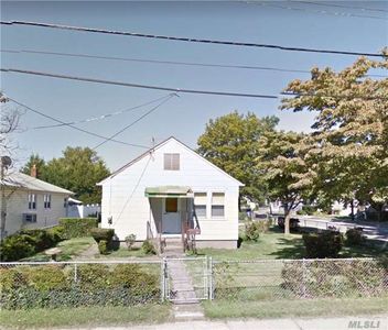 41 3rd St, Elmont, NY, 11003