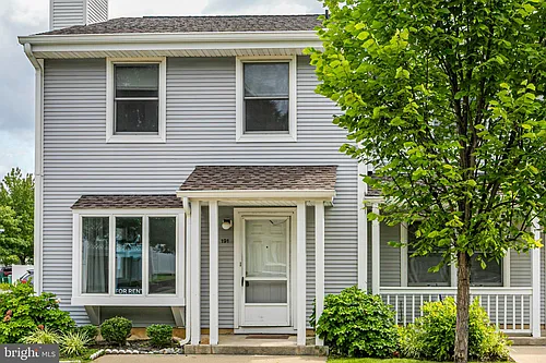 191 Jonathan Dayton Ct Photo 1
