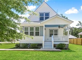 801 Coffee St, Mandeville, LA 70448