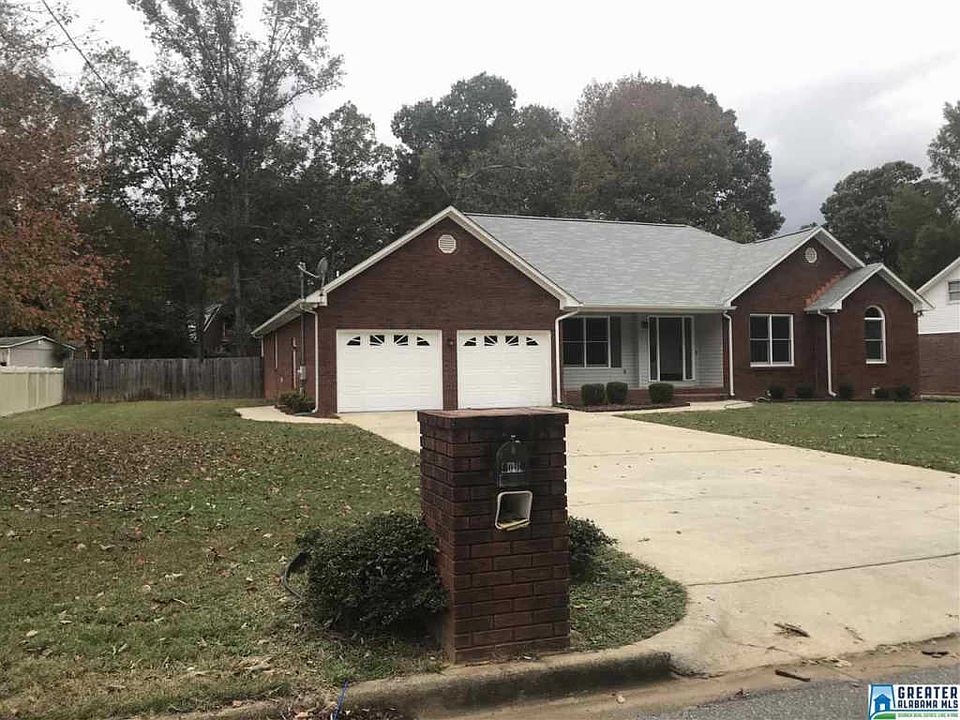 2nd image of 6006 Shannon Brook Ln