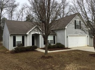 8335 Fox Swamp Rd, Charlotte, NC 28215