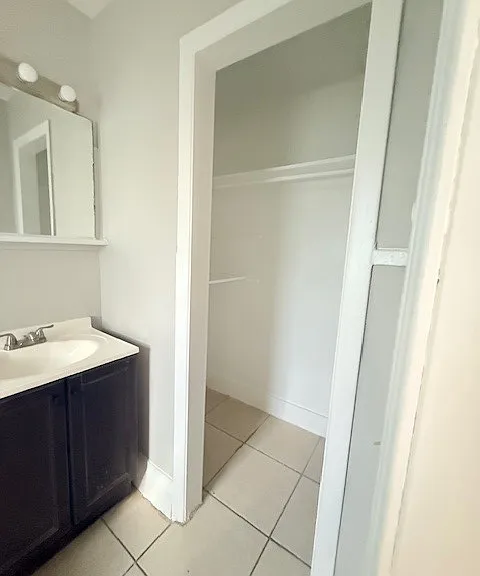 7004 Capitol St — Photo 5