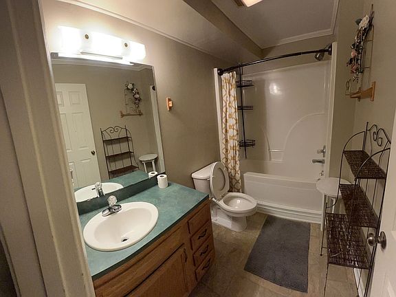 5th image of 702 Trenton St APT 4