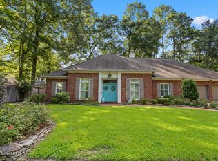 5315 Carolwood Dr, Jackson, MS 39211