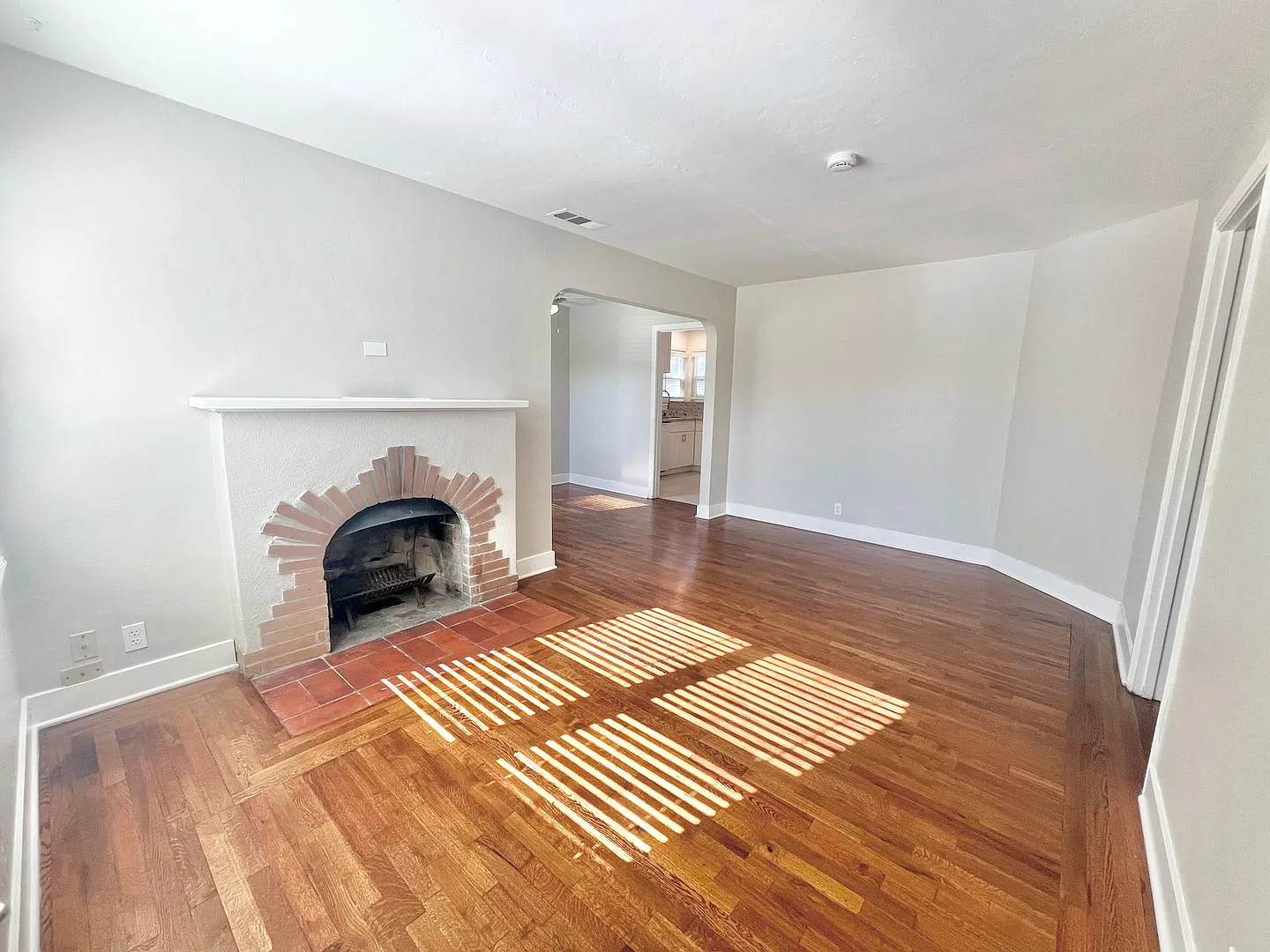 Arden Arcade Two Bedroom Single Family Home - 3301 Rubicon — Photo 3