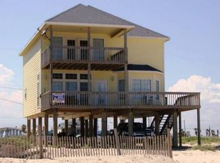 110 Starfish St, Surfside Beach, TX 77541