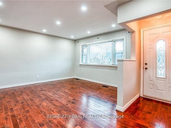 4th image of 14 Graham Cres