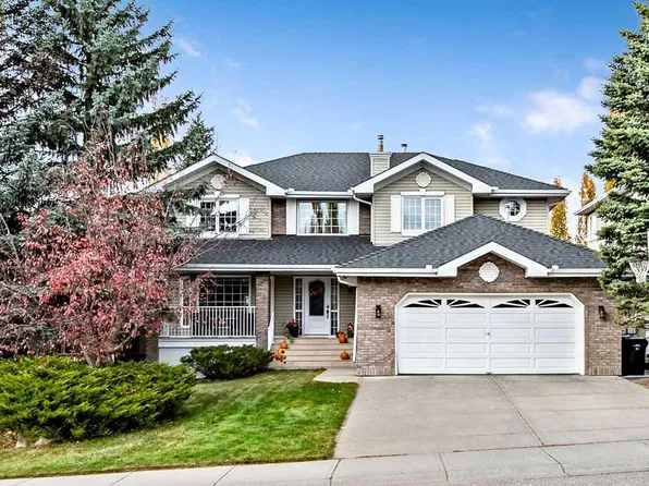 12817 E Douglasview Blvd SE, Calgary, AB T2Z 2N3