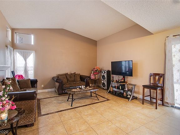 3rd image of 4025 N Cloud Nine Ln