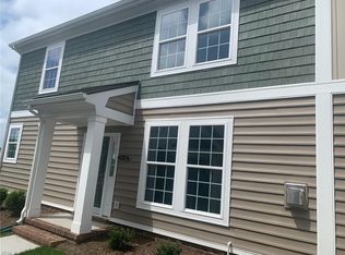 1003 Robinson Rd #2B, Suffolk, VA 23434