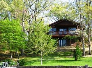 1807 Chimney Poin, Sunrise Beach, MO 65079