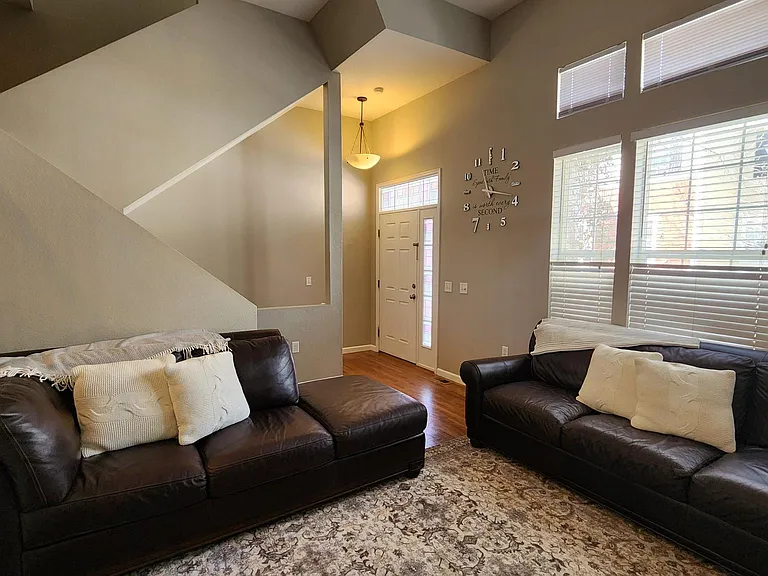 1493 Red Peak Dr — Photo 3
