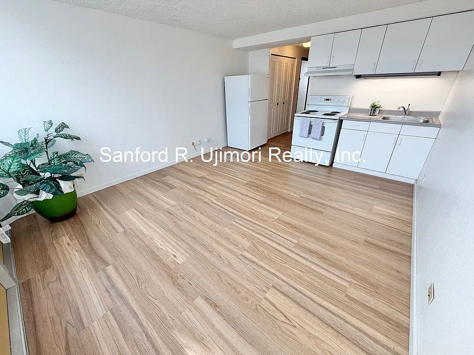 2211 Ala Wai Blvd #2202