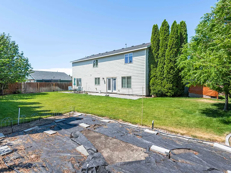 9104 Jersey Dr — Photo 38