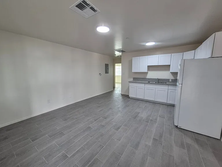 253 S 17th Ave — Photo 22