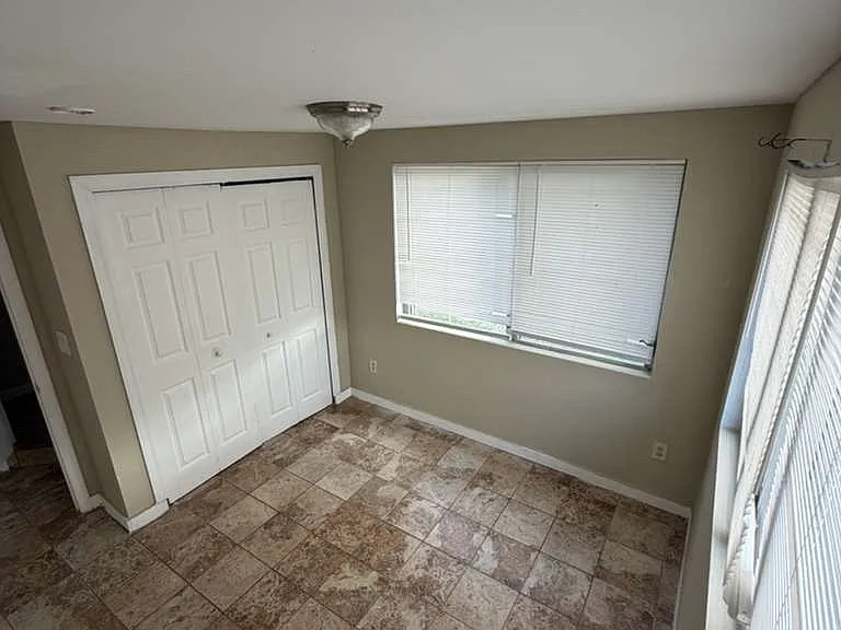 2719 Lucille St — Photo 5
