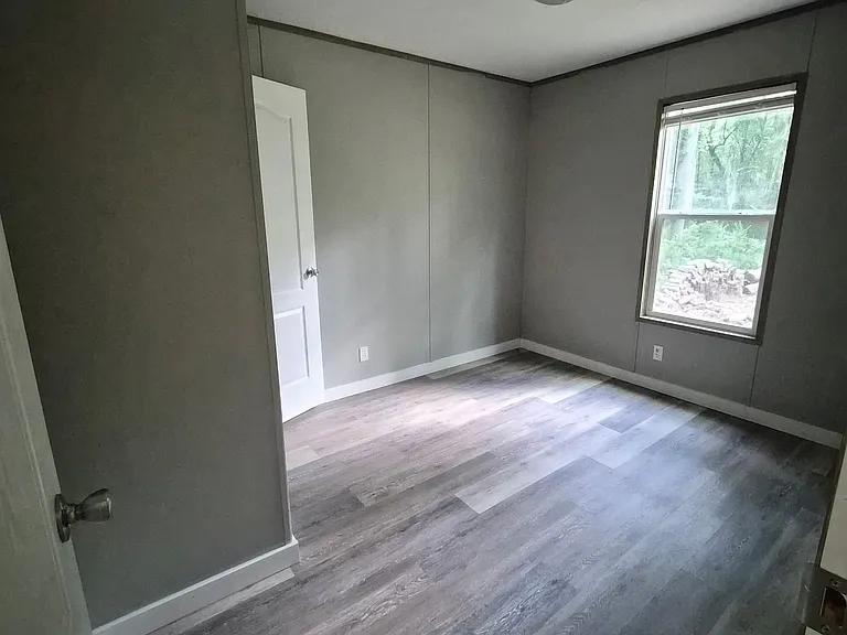 9945 Woodville Ct — Photo 18