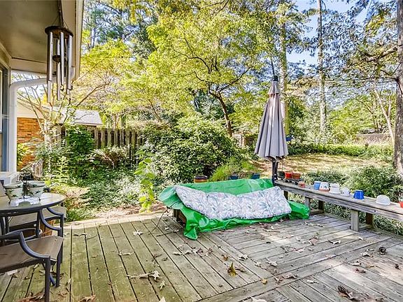 3rd image of 2153 Sedalia Ct SE