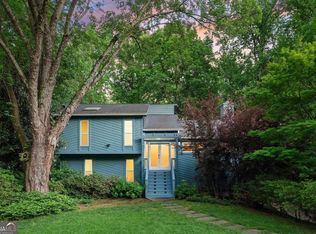 3809 Cliff Crest Dr SE, Smyrna, GA 30080
