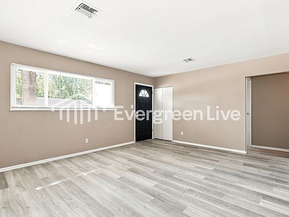 4th image of 5152 Mapleridge Dr