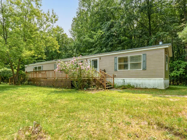 22081 48th St, Grand Junction, MI 49056