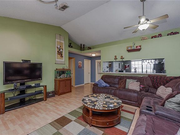 4th image of 3817 Waxwing Cir S