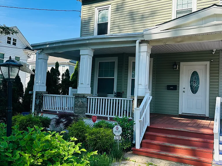1230 Bryant St — Photo 1