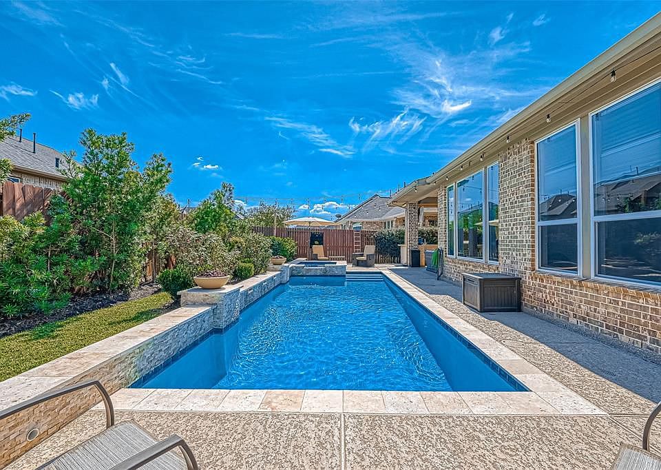 1st image of 3822 Desert Springs Ln