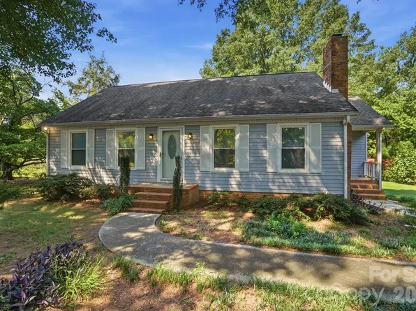 2818 Castlebrook Dr, Monroe, NC 28112